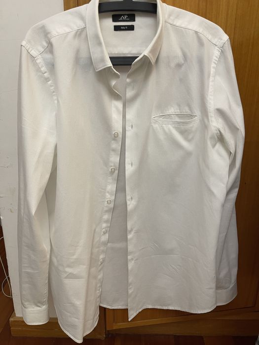 Camisas de homem, como novas, em algodao.