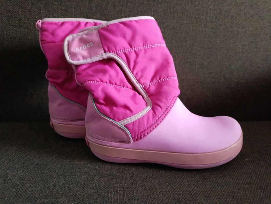 Дитячі чобітки Crocs для дівчинки. Бу.