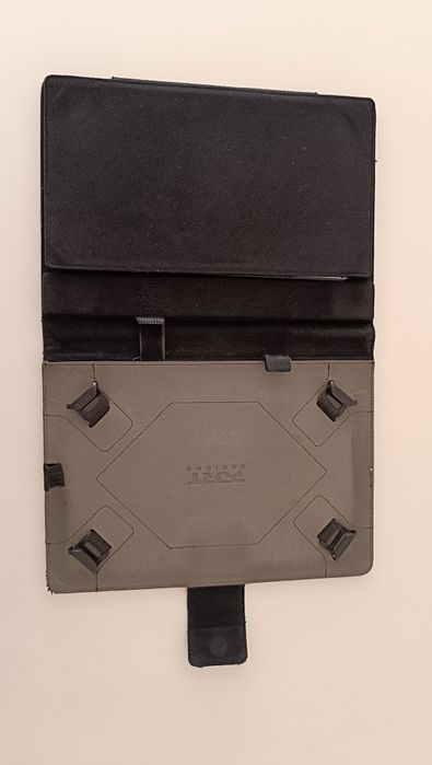 Capa com Teclado para  iPad e tablets 9" e 10.1"