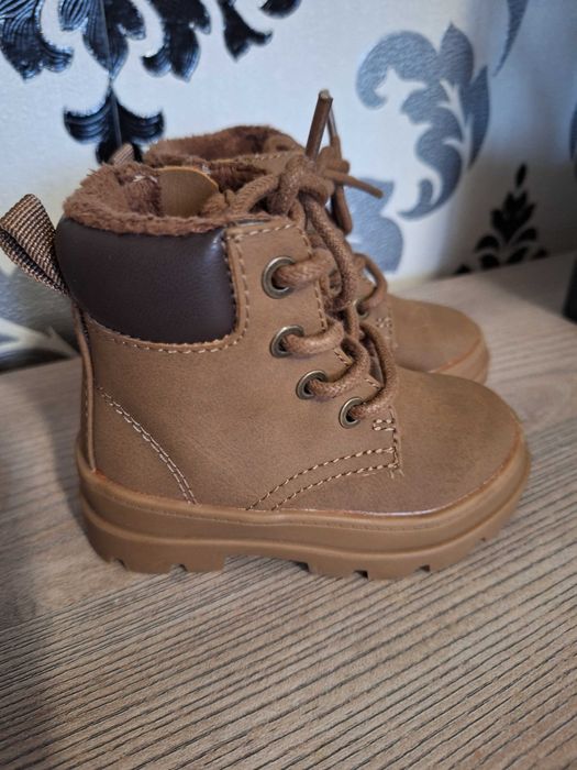 Trzewiki niemowlęce chłopięce 18/19 h&m