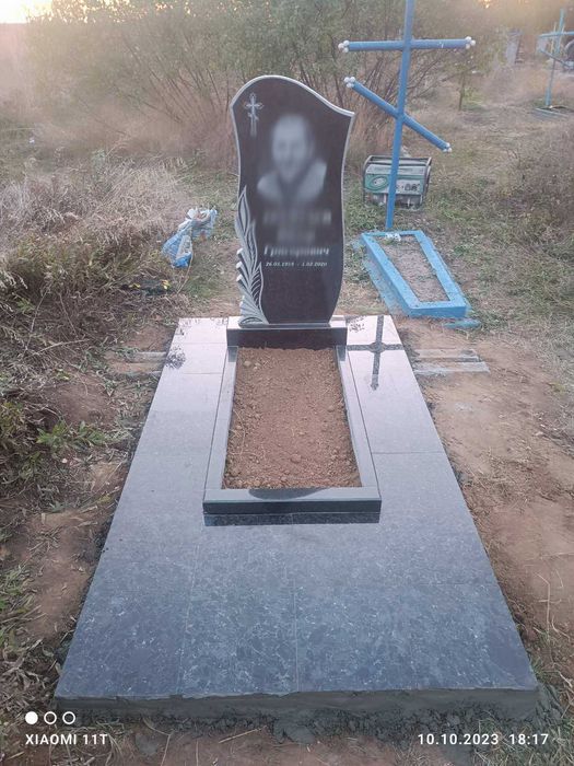 Пам'ятники з граніту. Гранитные памятники