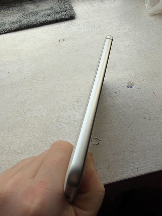 Продам Samsung S21 FE 5G 8/256gb в гарному стані