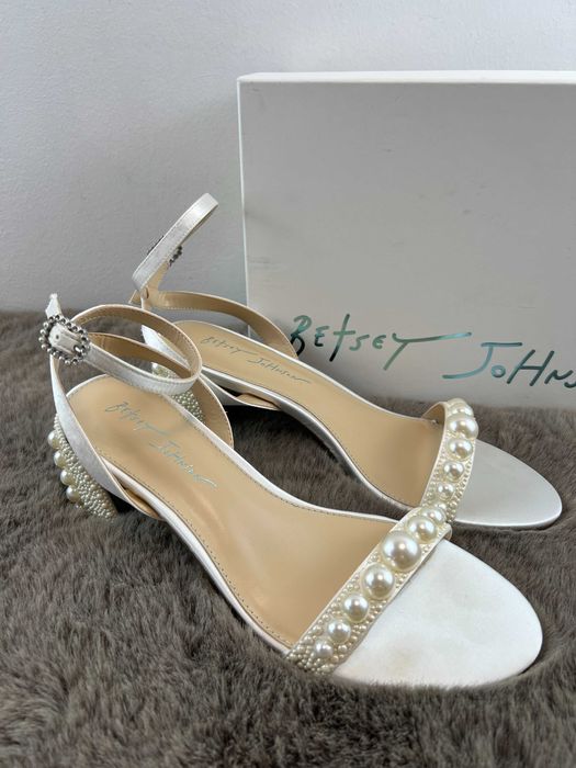 Buty damskie sandały Betsey Johnson sb-tina 38