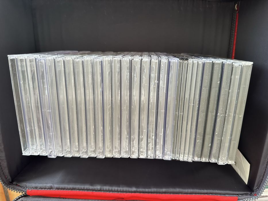 Conjunto de 28 caixas transparentes para CD DVD com caixa para guardar