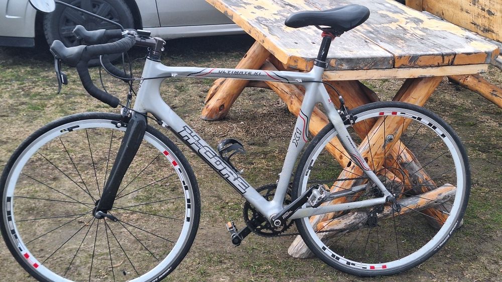 Rower carbon w całości