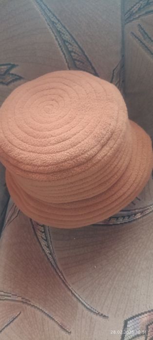 Панама флисовая демисезонная в новом состоянии.