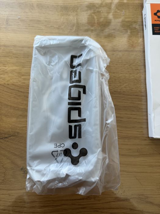 Spigen ultra hybrid iphone 17 pro max