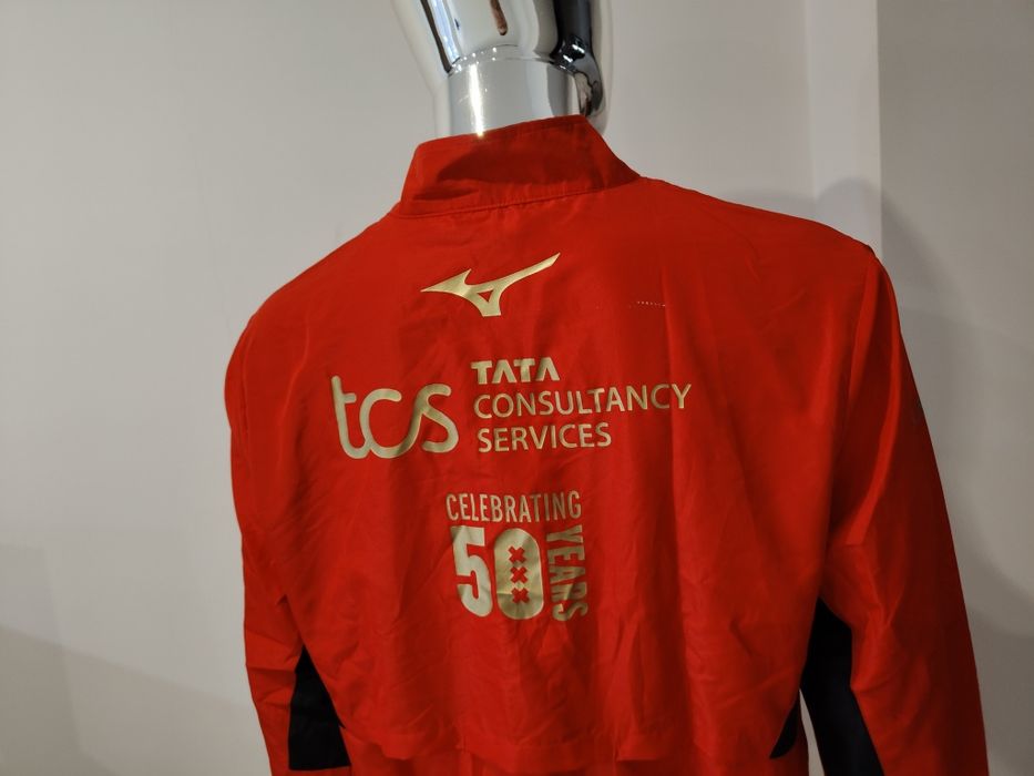 Kurtka do biegania firmy Mizuno