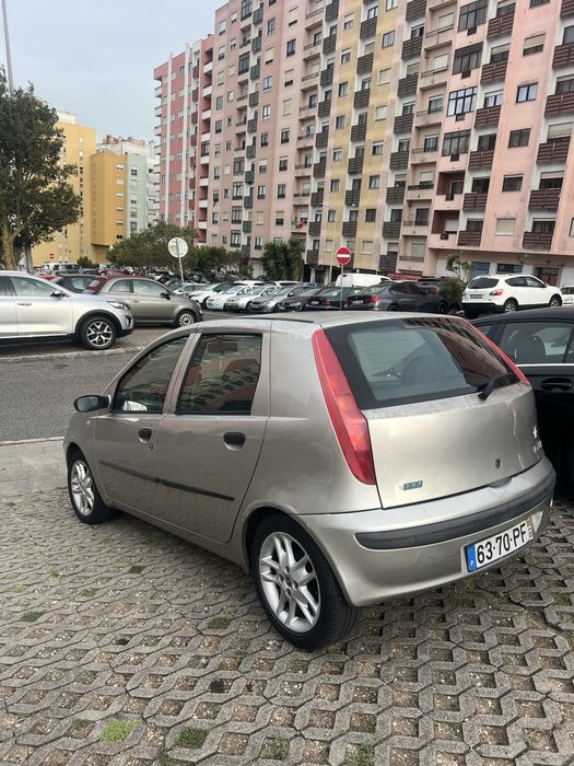 Fiat punto ano 2000