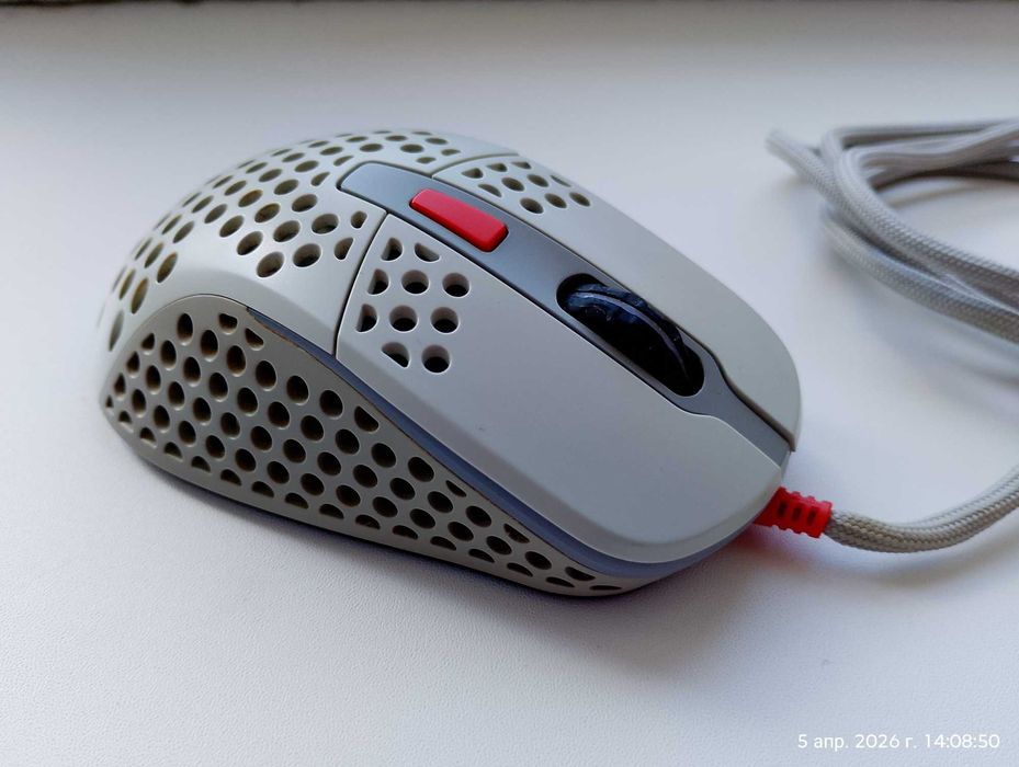 Ігрова геймерська комп'ютерна мишка Xtrfy M4 RGB, Retro (XG-M4-RGB-RETRO) дротова, в ідеалі