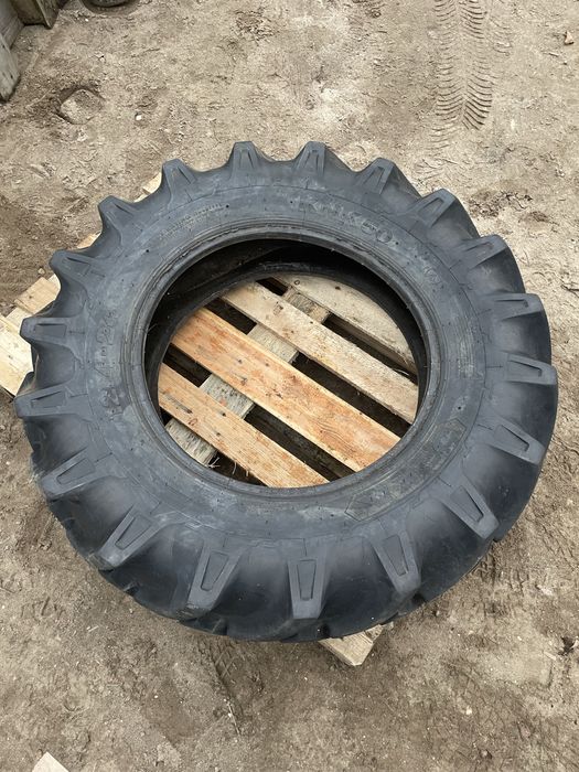 Opona 12.4x24 8pr ozka