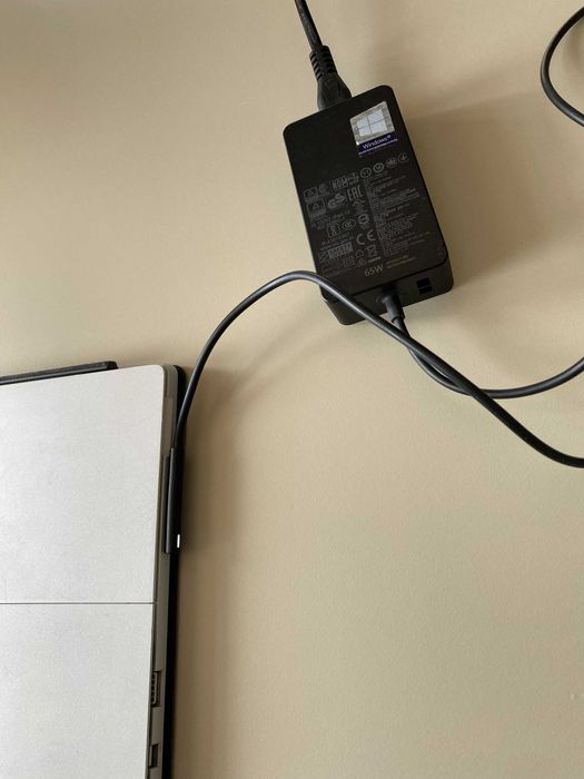 Microsoft Surface Pro 5 (1796)