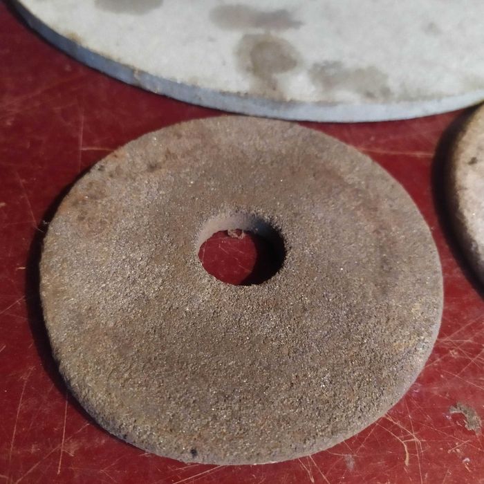 Диск новый заточной абразивный 150мм 120мм внутр. диаметр 32мм