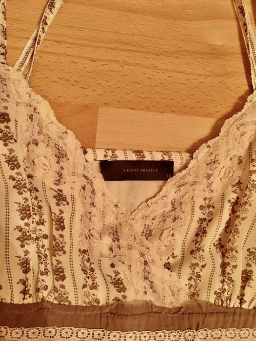 Vero moda r.38, sukienka bezowo brazowa,na ramiaczkach,lekka i zwiewna