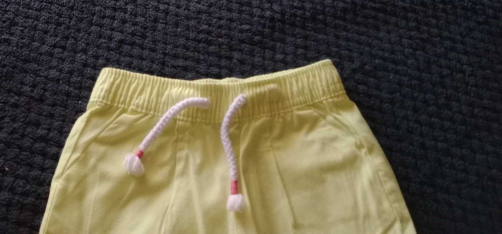 Calções Algodão - Amarelos, com bolsos - Primark - 3-6 meses - Novos