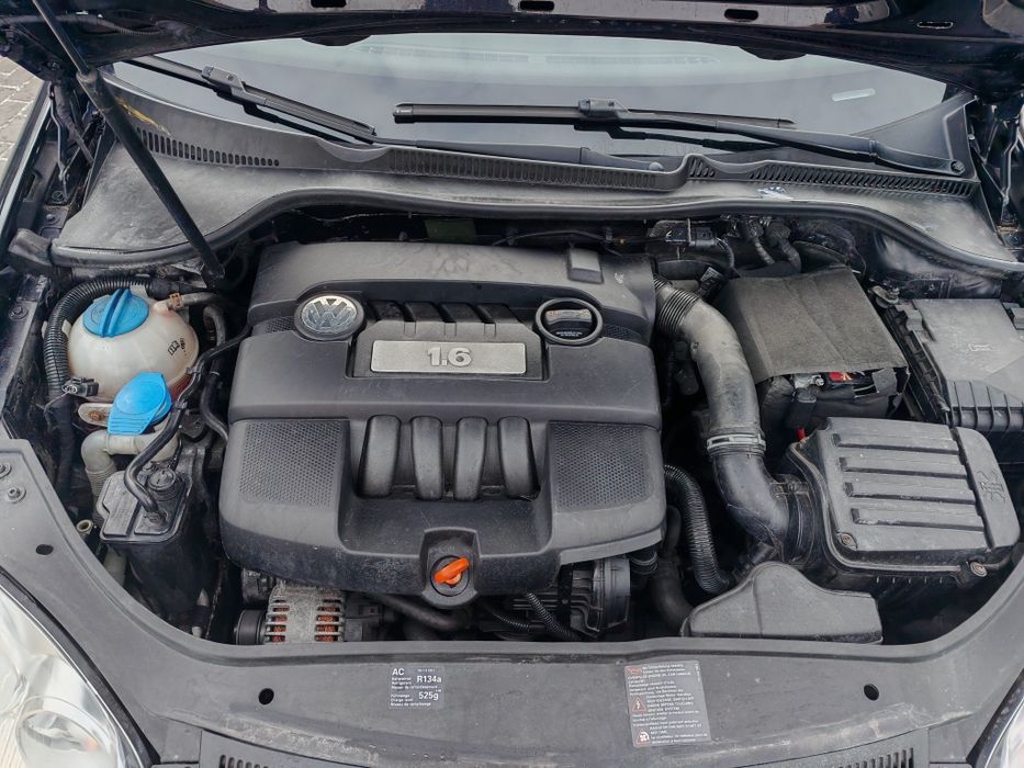 Volkswagen Golf 5 2008 рік 1.6 мпі