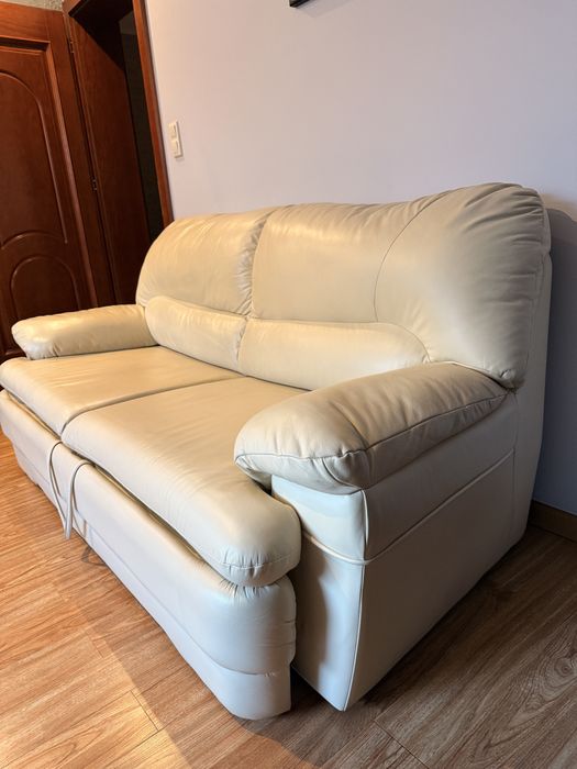Sofa skórzana rozkładana + pojemnik na pościel | bardzo dobry stan