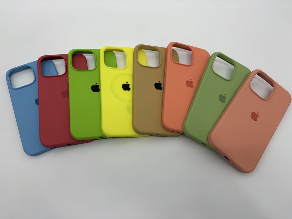 Silicone case чохол MagSafe для iPhone 15 Pro Max