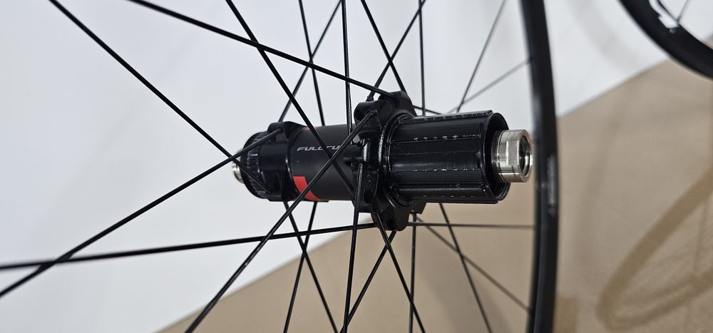 Koła Fulcrum Racing DB . Szosa, Gravel.
