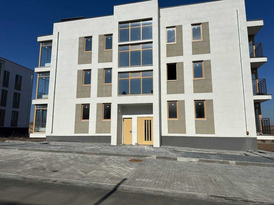 Продам 2-кімнатну квартиру в новобудові!Єоселя!
