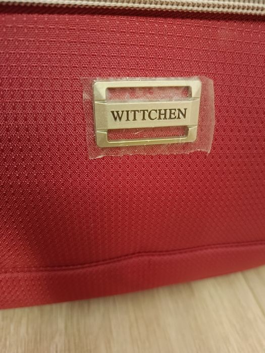 Nowa czerwona kosmetyczka  Wittchen