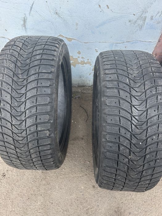 Резина 245.50.18 мішелін