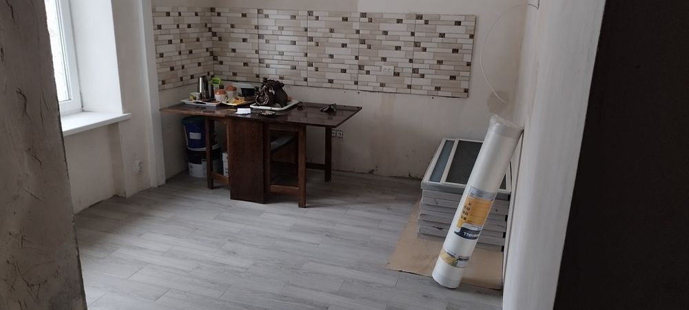 Продам квартиру  .