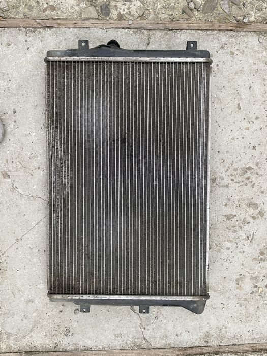 Радіотор охолодження Volkswagen Passat СС 2012 р.