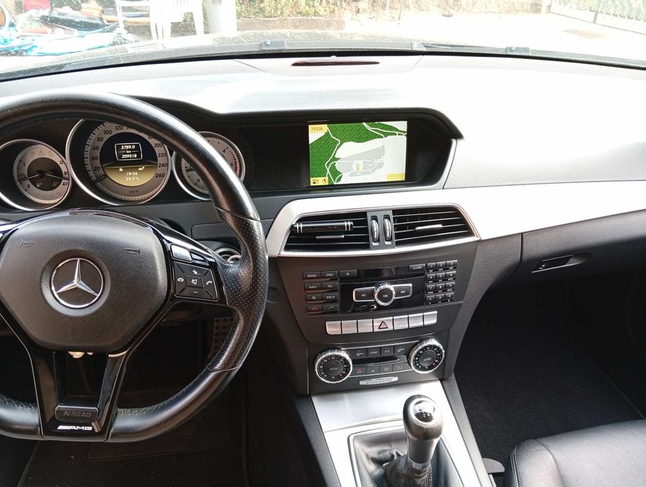 Mercedes 250 c como nova