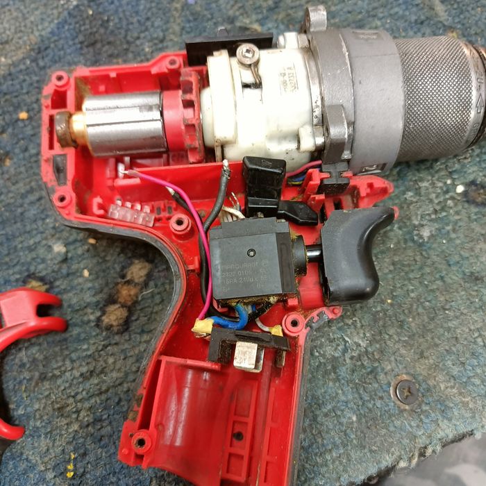 Milwaukee M12 FDD Części Europa