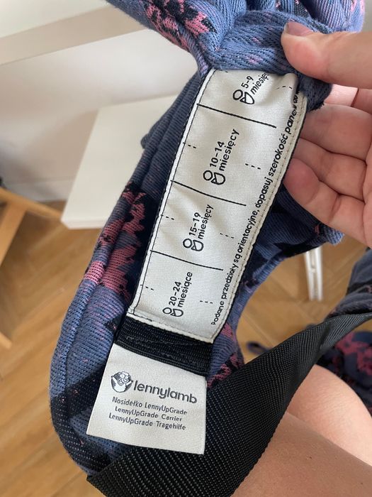 Nosidło lennylamb różow wzór wawa lennyupgrade granatowe