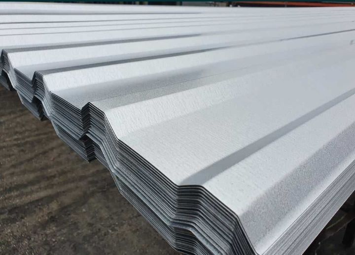 2 GATUNEK, blacha trapezowa, wkręty i inne