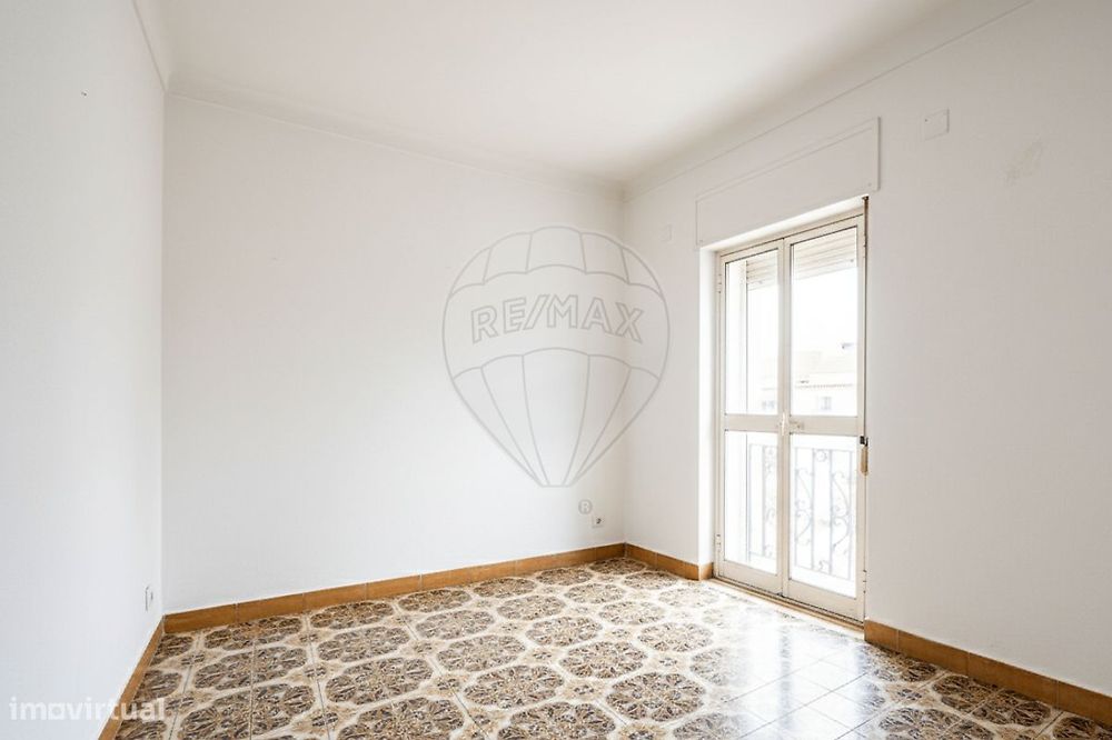 Moradia T5 para venda