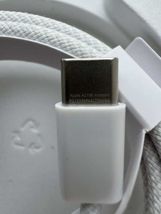 Оригинальний кабель Apple USB-C от айфон iPhone 15 Pro 16