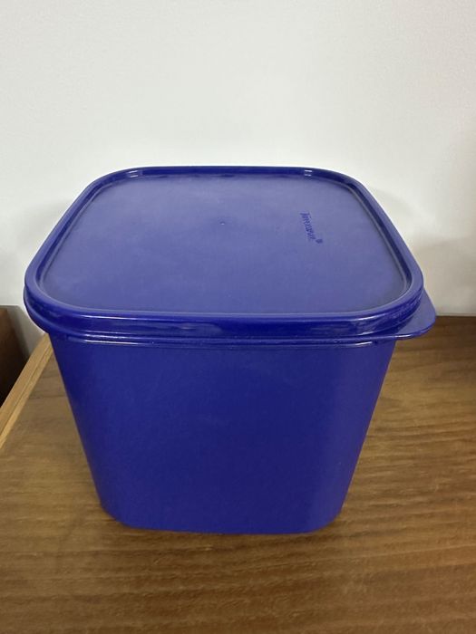 Caixa 4L Tupperware