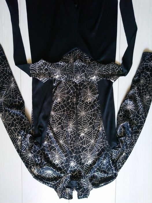 Карнавальний комбінезон з паучками для школярів на зріст 152 см