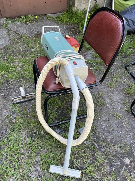 Odkurzacz z czasów PRLu