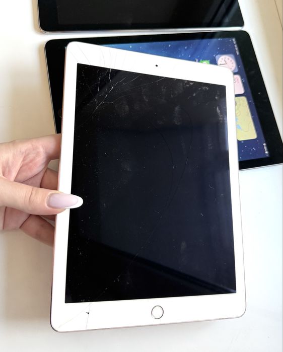 Планшет Apple iPad Pro 9.7