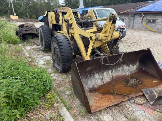 ładowarka Fadroma Ł-200 / L200 w stanie uszkodzonym