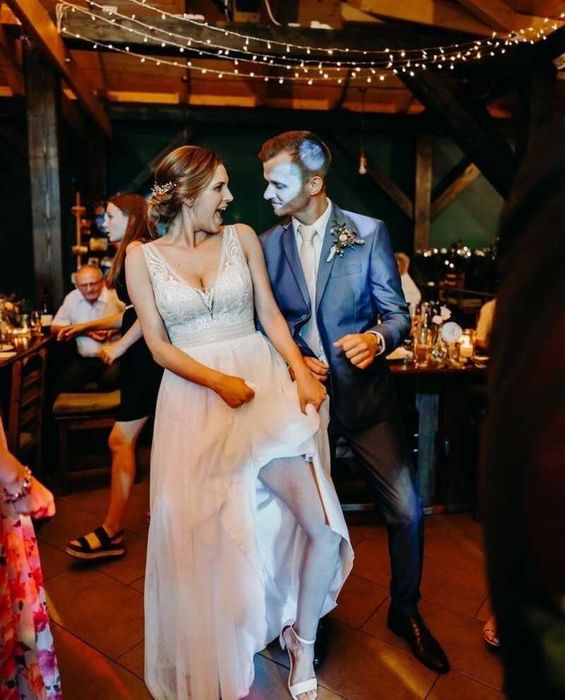 DJ na wesele, Osiemnastkę, Urodziny, Studniówkę, Przyjęcia, Impreze