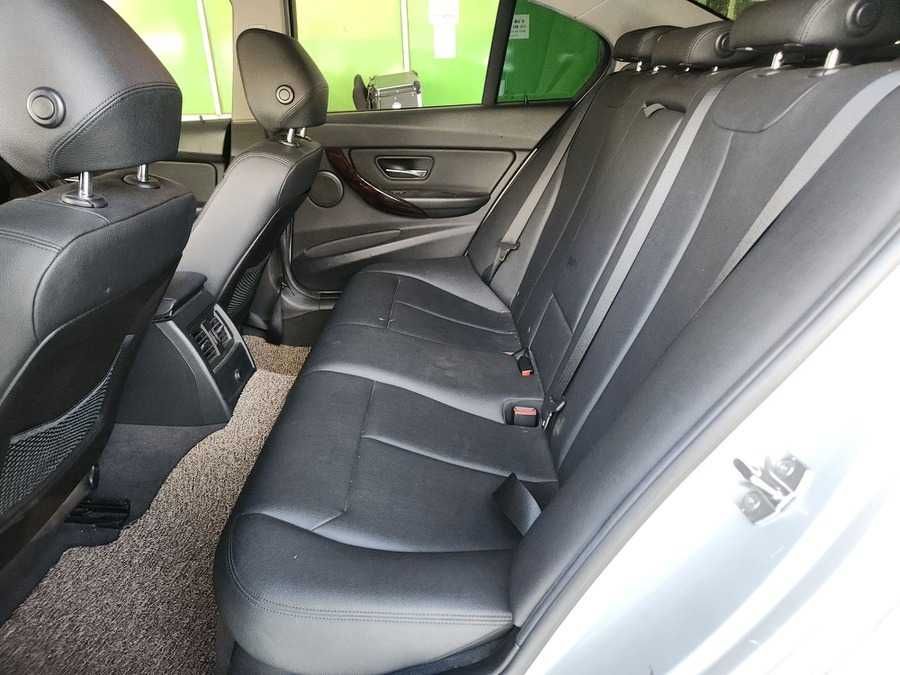 BMW 320d F30 2015 • Дизель, автомат, люк, проєкція