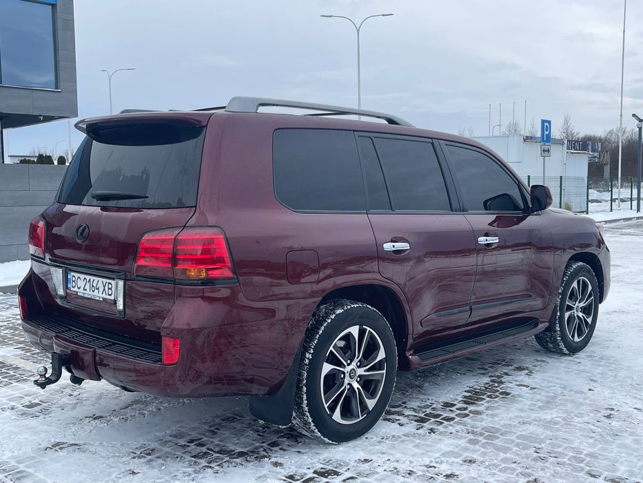 Lexus LX 570 гарний стан також цікавить ОБМІН