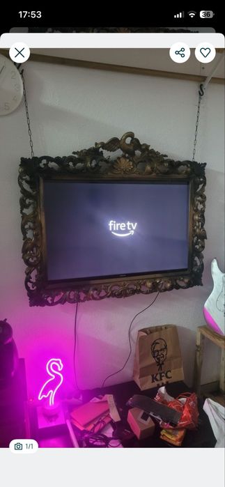 Tv Led Samsung com Moldura