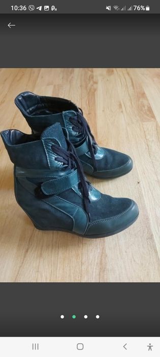 Ботинки на танкетке