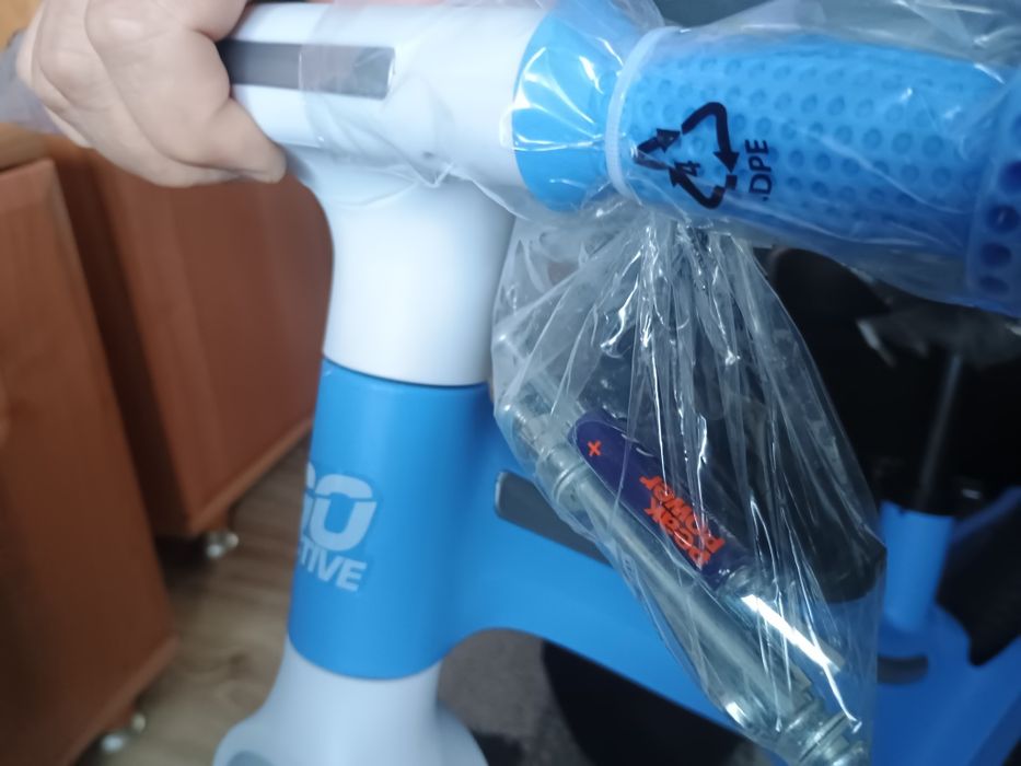Go Active rowerek biegowy niebieski