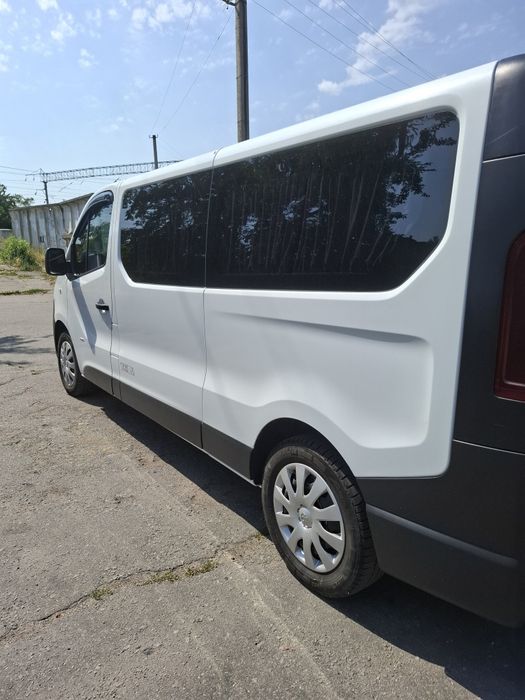 Продам Opel Vivaro 2016