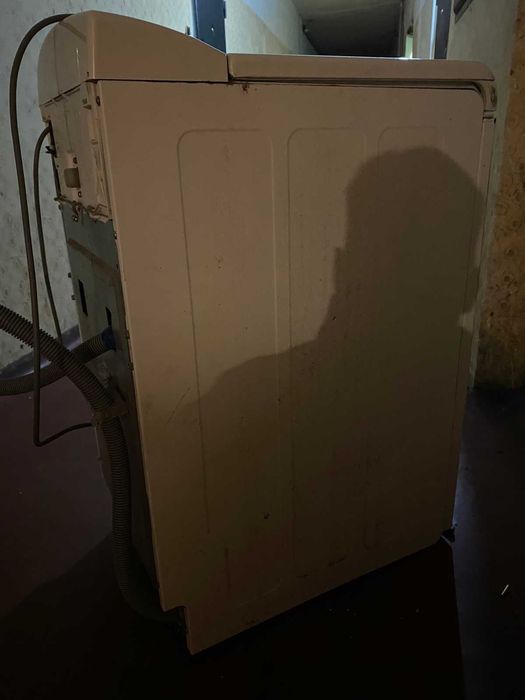 Пральна машинка Whirlpool