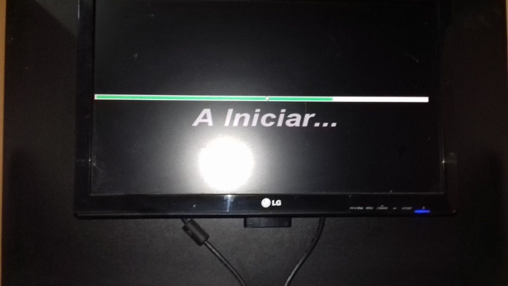 Computador com secretária