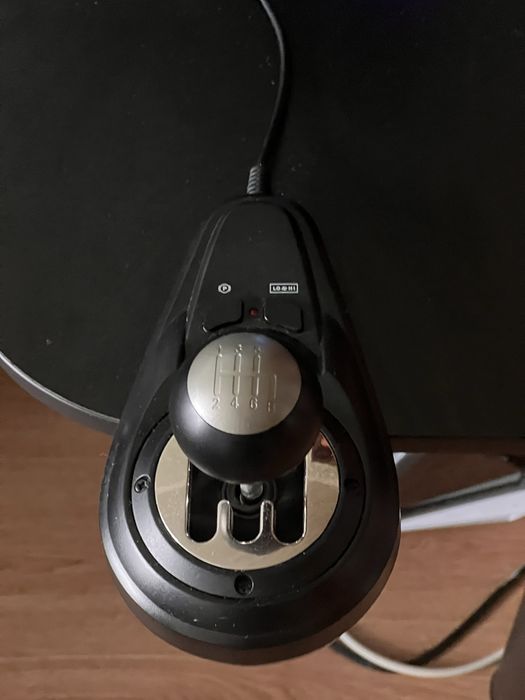 Руль игровой t-racer