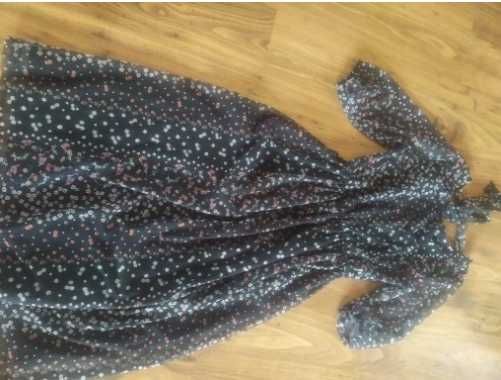 Sukienka Reserved r. S midi wzory rozłożysta